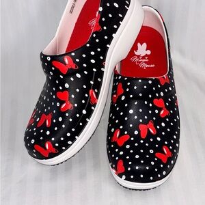 CROCS Women's Minnie Mouse clogs- Black with Red and White Accents